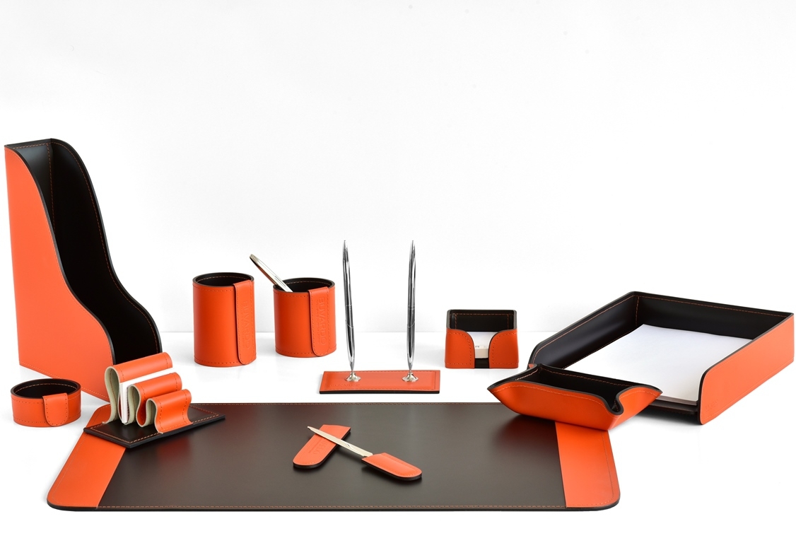 Настольный набор для офиса 11 предметов из кожи оранж/шоколад